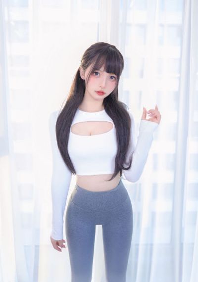 黑衣人