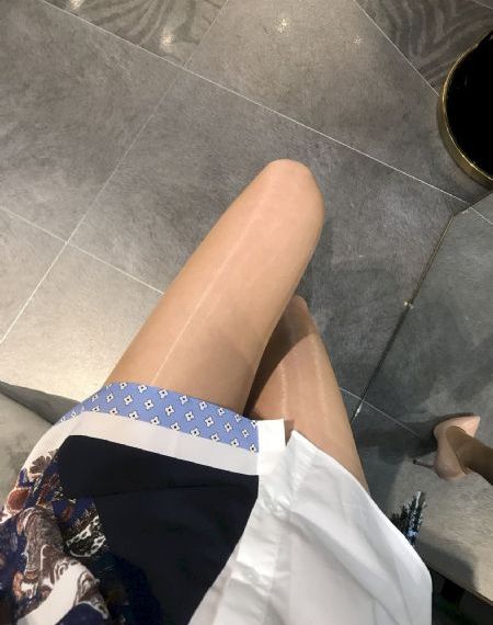 剥开两边虐花蒂抽打双性