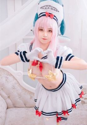 八头身美女